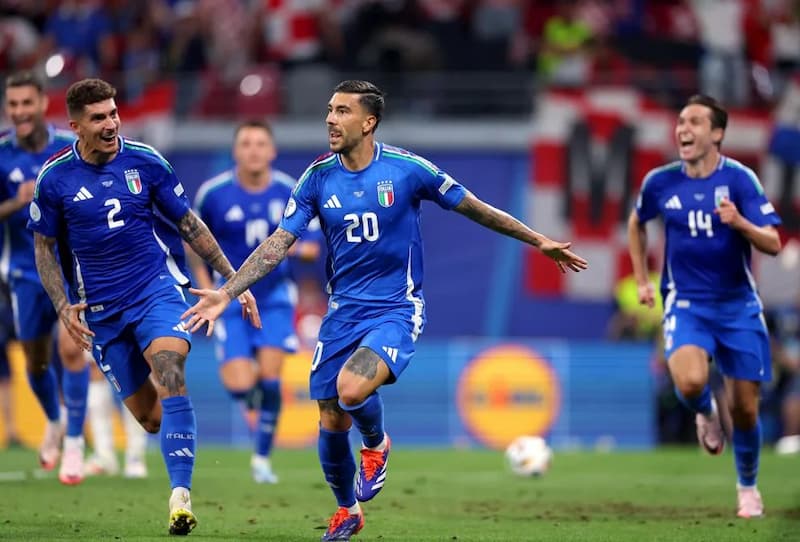 Thông tin lực lượng và chiến thuật của Thụy Sĩ vs Italy